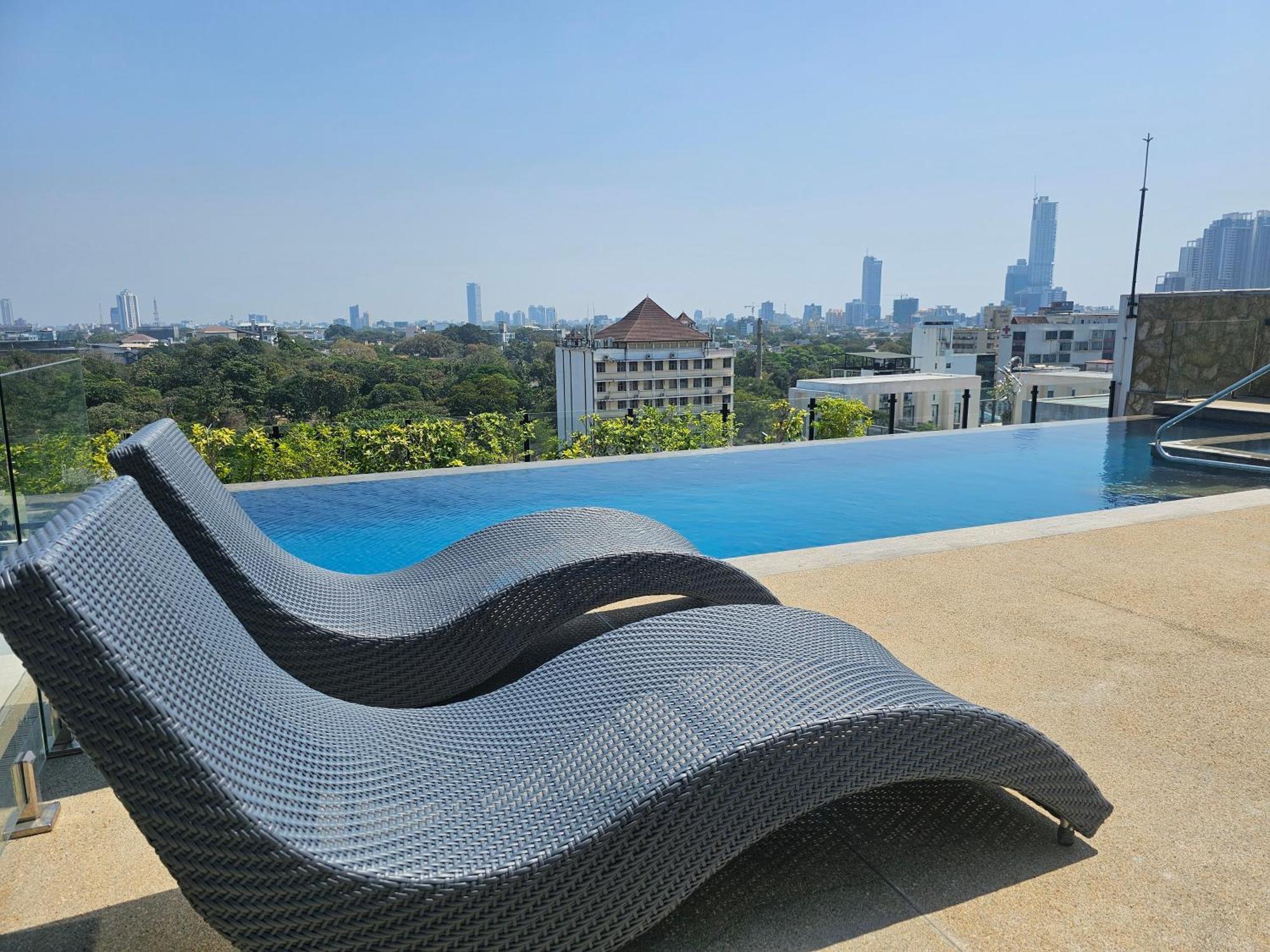 Vaux Park Street - A Collection Of 8 Luxury Lofts Aparthotel Colombo Exterior photo