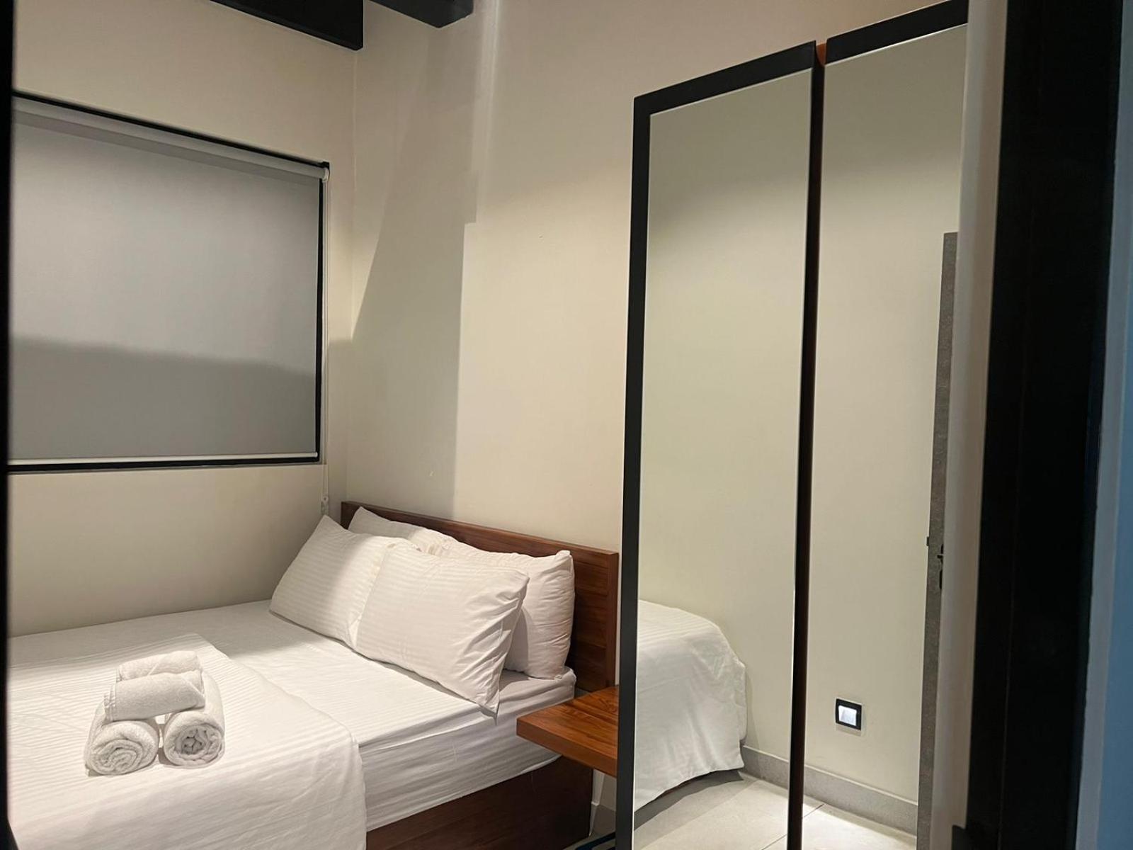 Vaux Park Street - A Collection Of 8 Luxury Lofts Aparthotel Colombo Room photo